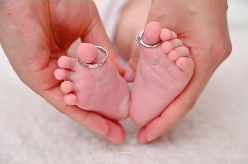 西宁2024深圳助孕公司大对比：过来人经验带你深入了解